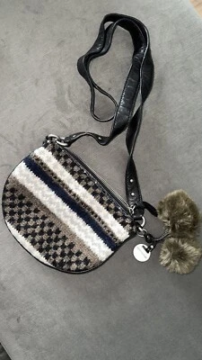 Juicy Couture Fair Isle Nordic Pom Pom Crossbody Purse Shoulder Bag NWOT $128 - Image 1 of 4