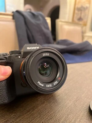 Zeiss Touit 32 mm f1,8 para montaje Sony E  Foto 1 de 4