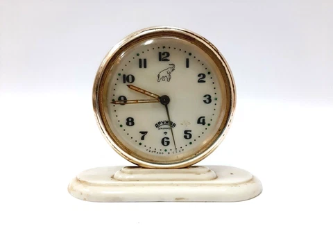 Vintage Mechanical Alarm Clock Drujba(1.5.) Cover
