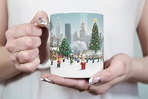 ⭐️️Exclusive Lego Christmas Scene Mug - Central Park | NYC | New York⭐️️ - Picture 1 of 4