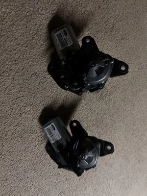 Limpiaparabrisas trasero de vidrio para Ford Transit Connect 2014-2017 Motorcraft motor Fomoco Foto 1 de 4