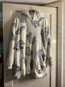 Primark Damen Oversize Faultier Fleece Kapuzen Oberteil Loungewear M/L - Bild 1 von 3