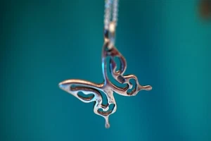 Vintage Sterling Silver 925 Pendant Necklace Butterfly 2.40g - Picture 1 of 12