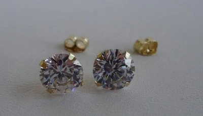 PENDIENTES DE ORO AMARILLO MACIZO 10K / CON DIAMANTES SIMULADOS DE LABORATORIO DE 2 QUILATES Foto 1 de 4