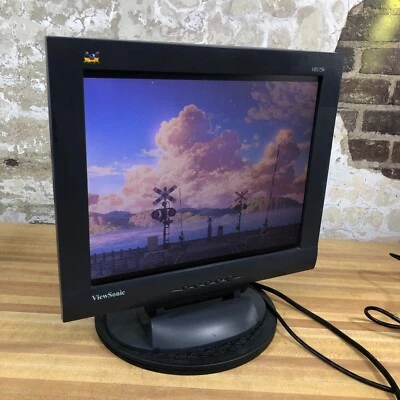 View Sonic VE175B 17" 4:3 LCD VGA Computer Monitor for Retro Gaming 1280 x 1024 - Image 1 of 4