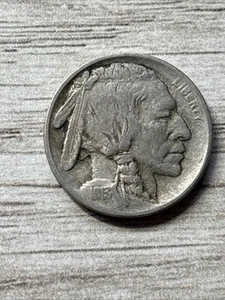 1913 -P Buffalo Nickel, Type 1, Nice Solid Gem - Picture 1 of 3
