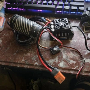 Hobbywing Max 6 G2 Combo w/ 4990 1650kv Motor (READ!) - Picture 1 of 4