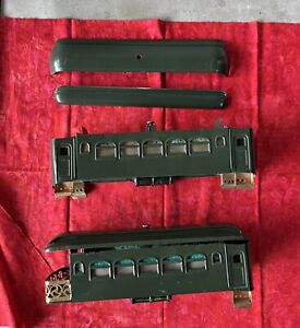 Lionel Train Green Passenger Car For Parts Or Repair Vintage Gold Steps And Trim