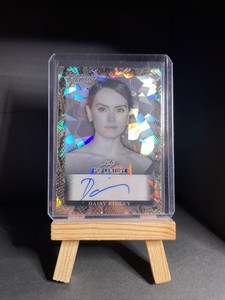 DAISY RIDLEY 2022 LEAF POP CENTURY GLAMOUR GRAPHS AUTOGRAPH CARD #1/2 SNAKESKIN