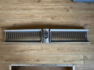 HOLDEN HG KINGSWOOD GRILLE AND BADGE GRILL MONARO - Picture 1 of 7