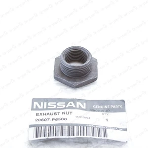New Genuine OEM Nissan Infiniti 79-05 Universal Oxygen Sensor Nut 20607-P6500 - Picture 1 of 6