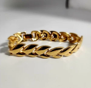 Vintage Bracelet Napier  Big Gold tone Chunky Costume Jewelry  - Picture 1 of 15