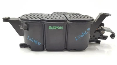 Fuel Vapor Charcoal Canister 2010 Audi A4 2.0L - Изображение 1 из 4