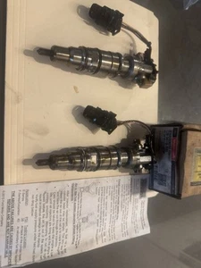 Ford Motorcraft Injectors 04.5-07 6.0L Diesel 4C3Z-9E527-BRM / CN5019RM Untested - Bild 1 von 5