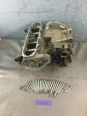 Kawasaki Ninja ZX6 ZX600E 2001 cárter inferior superior cárter cárter motor usado fabricante de equipos originales Foto 1 de 4