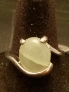 US SELLER LIGHT Green Aventurine SIMULATED natural Stone PRONG Women SIZE 7 Ring - Picture 1 of 2