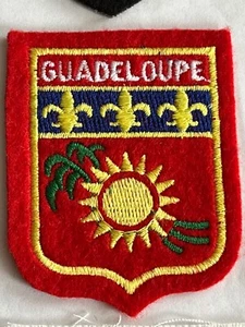 ECUSSON - BRODE EMBROIDERED PATCH VILLE VILLAGE BLASON GUADELOUPE - Picture 1 of 1