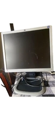 HP L1950 LCD Monitor - Image 1 of 3