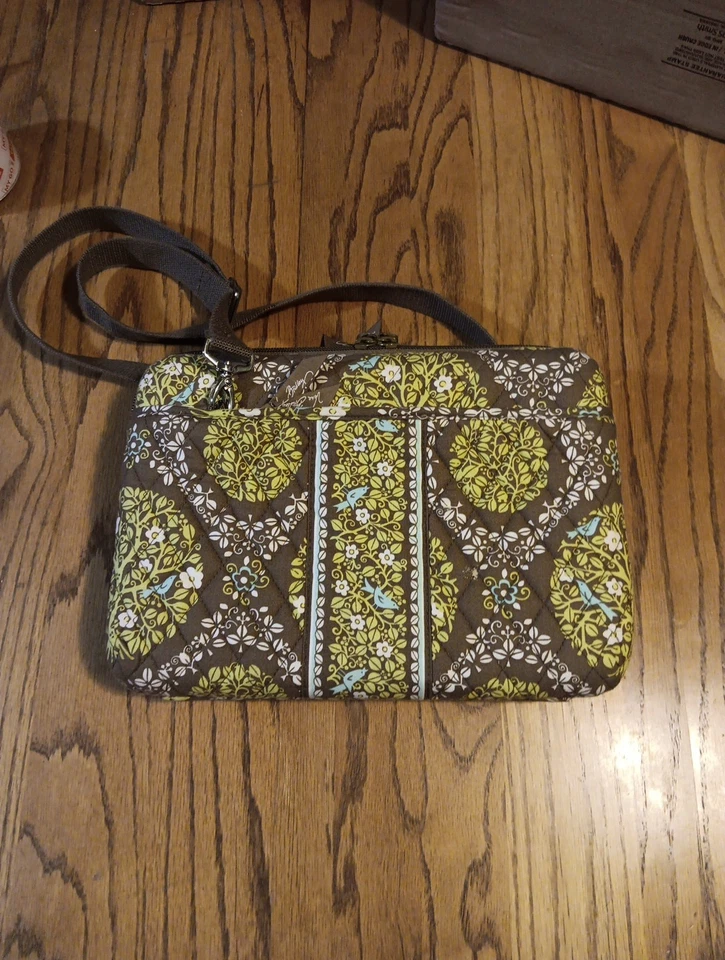 Bolso Bandolera Vera Bradley Hardside para Laptop Correa Floral Azul Pájaros  Foto 1 de 4