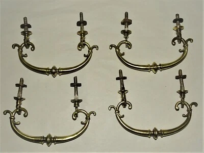 -4 BELLES POIGNEES BRONZE déco MEUBLE ANCIEN buffet  commode - Photo 1/4