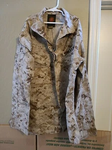 U.S.M.C. DESERT MARPAT CAMOUFLAGE JACKET 32S EA INDUSTRIES - Picture 1 of 7