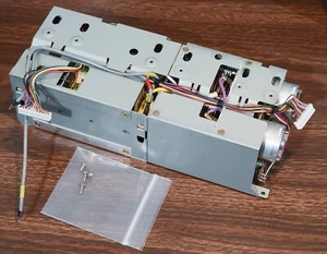 KENWOOD AT-850 AUTOMATYCZNY TUNER ANTENY SAMOCHODOWEJ - Zdjęcie 1 z 2