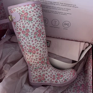 Hunter x LoveShackFancy Original Tall Rose Heart Rain Boots SZ 8 / Ready To Ship - Picture 1 of 4
