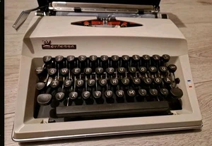 Adler Contessa Schreibmaschiene - Photo 1/7