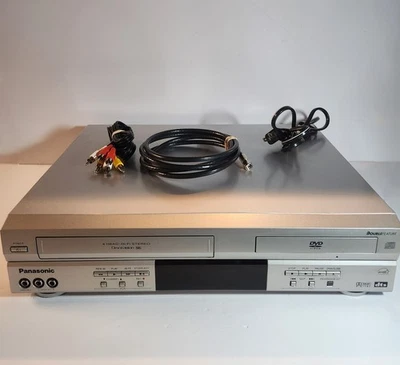 Panasonic PV-D4733S Reproductor de DVD VHS VCR Combo con cables funcionando. Sin mando a distancia Foto 1 de 4