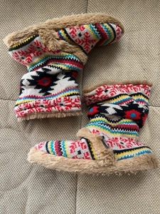 Muk Luks Women Boots Size Large 8-9 Warm & Cozy Aztec Top Daphne Scrunch Bootie - Picture 1 of 11