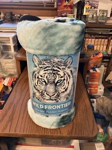 UNTAMED FRONTIER TIGER PLUSH THROW BLANKET BLUE EYES 50" X 60" - Picture 1 of 8