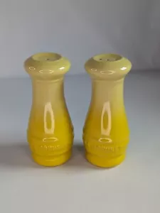 Le Creuset Salt and Pepper Shakers Yellow Ombre Stoneware Set Pair 4.75" - Picture 1 of 8