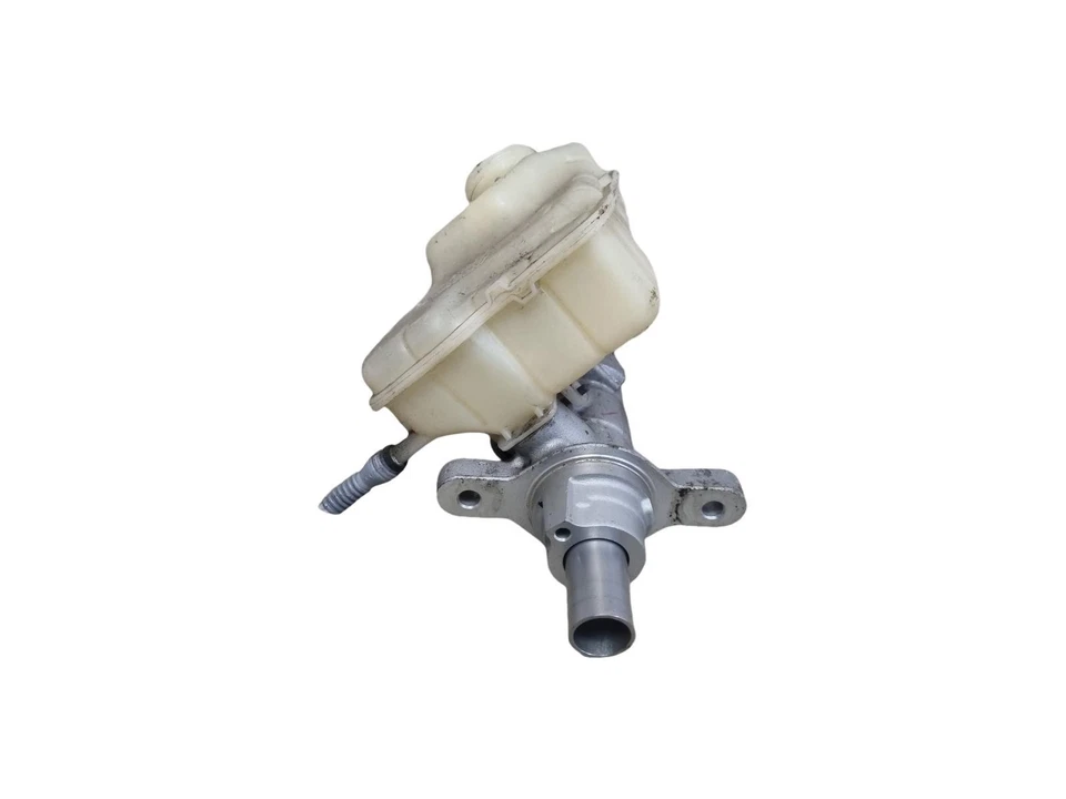 RENAULT MEGANE Brake Master Cylinder 1461 Diesel K9K656 2016 - Image 1 of 4