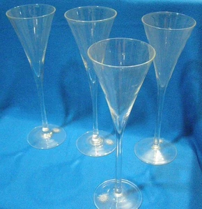4 Martini and Rossi Asti Millennium 2000 Crystal Collector's Champagne Glasses - Picture 1 of 6