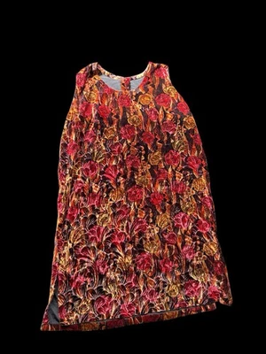 ✨ Vintage floral velvet Dress✨ - Image 1 of 3