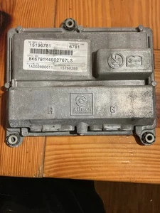 2004-2005 Chevy Silverado 2500 3500 /GMC Sierra LLY TCM 15196781 - Picture 1 of 3