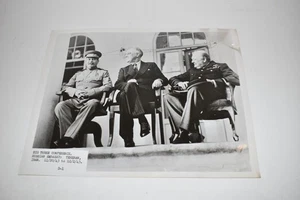 Big Three -WW2 -Tehran Conference 1943 FDR CHURCHILL PRESS PHOTO  8X10" (DYX91) - Picture 1 of 4