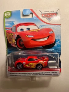 Voiture Cars Disney Pixar Flash Mcqueen WGP - Imagen 1 de 2