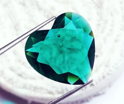 Green Topaz Heart Shape 18.00 Ct Certified Loose Gemstone With Free Gift - Image 1 of 4
