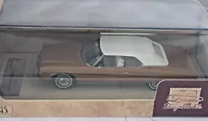 Modelos de estampillas GLM Chevrolet Caprice convertible 1973 med. metal naranja 1:43 - Imagen 1 de 1