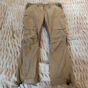 Fjällräven Herren ABISKO LITE TREKKING Hose Sand Größe Euro 56 / 38x 34 Lang  - Bild 1 von 9