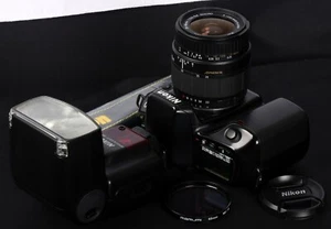 Nikon F70 DB AF 35mm Film SLR c/w Sigma AF 28-80/3.5-5.6 Zoom Lens & SB-25 Kit - Picture 1 of 13