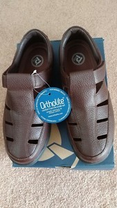 mens sandals size 13 extra wide