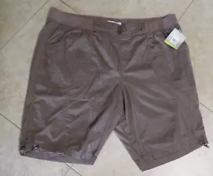 Juniper & Lime Woman's size 2X Lt Brown Loose Fit Dense Stretch Waist Shorts NWT - Picture 1 of 5