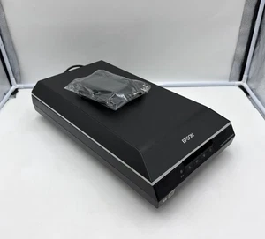 Epson Perfection V600 Photo Document Scanner J252A with Power Supply Tested - Picture 1 of 9