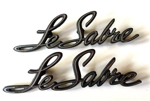 1968 Buick LeSabre Rear Quarter Panel Name Plate Emblem Script 7740372 Pair GM - Foto 1 di 9