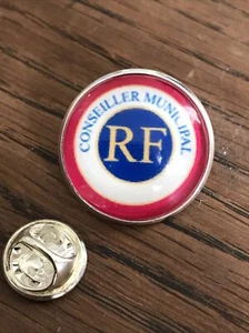 GROS PIN'S 2cm Métal Argenté Conseiller Municipal Cocarde Tricolore RF Mairie - Picture 1 of 1