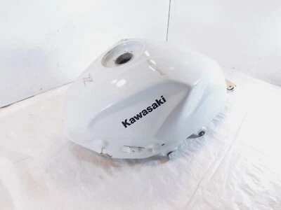 2021 & 2022 Kawasaki Z400 ER400 ABS White Gas Petrol Fuel Tank Cell Reservoir - Image 1 of 4