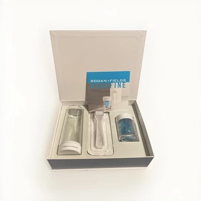 Rodan+Fields AMP MD 系统 适合更紧致、更年轻的皮肤 — 第 1/3 张图片