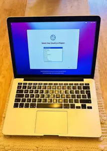 MacBook Pro 13-Inch Retina Early 2015, i5-5287U, 8GB, 512GB SSD, Monterey Silver - Picture 1 of 7
